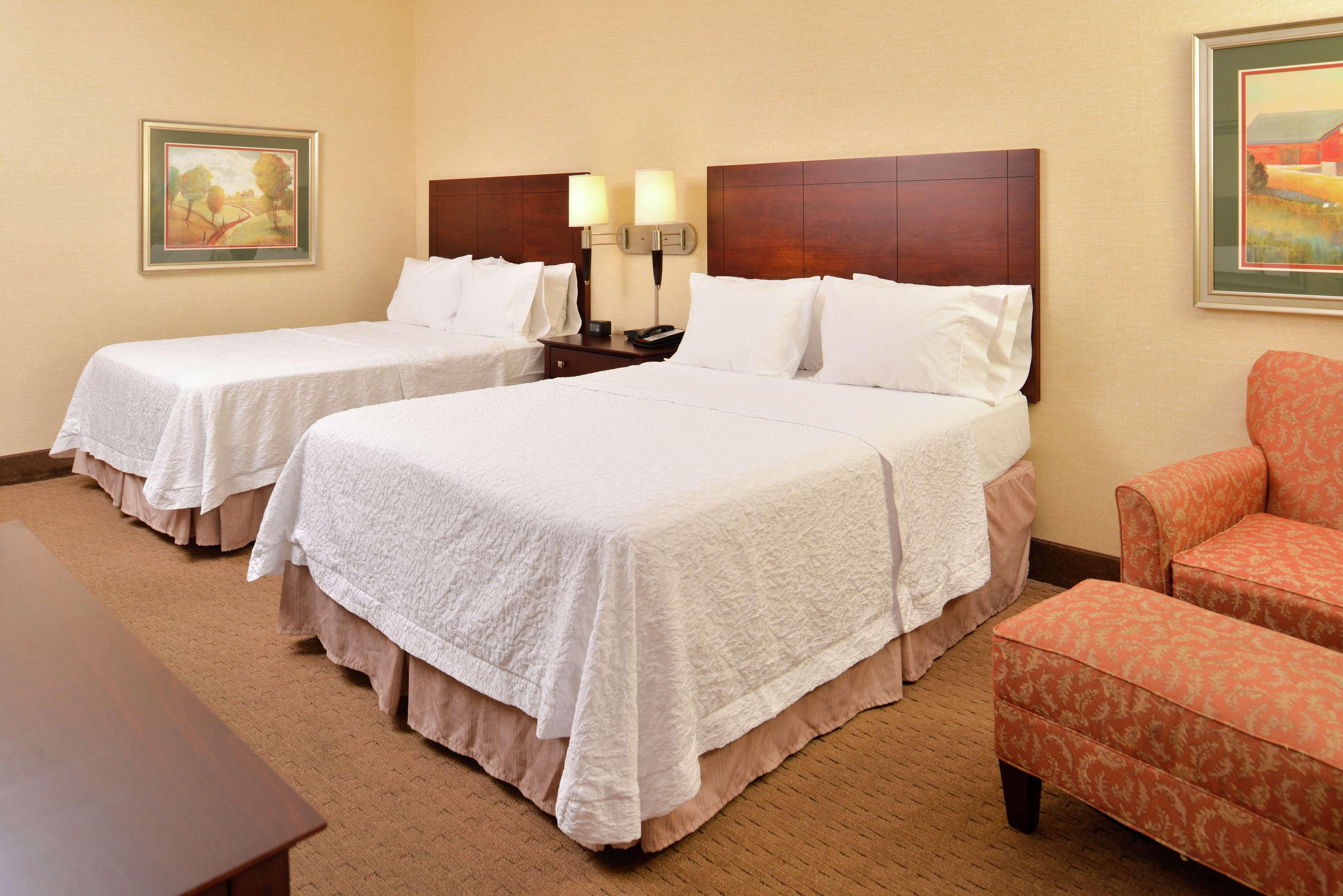 Hampton Inn Staunton Exterior photo