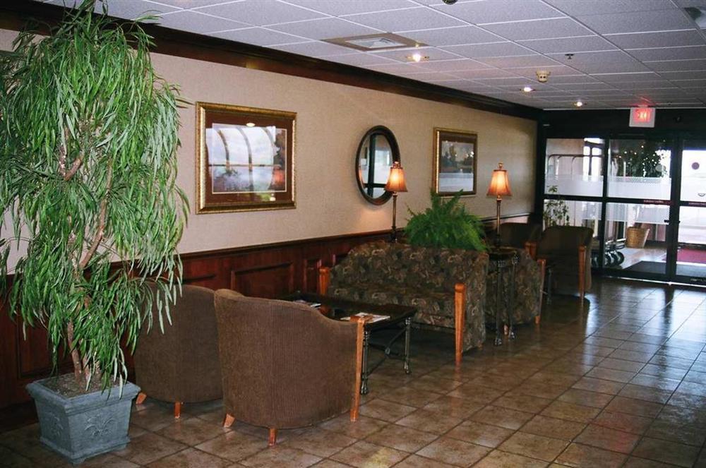 Hampton Inn Staunton Interior photo
